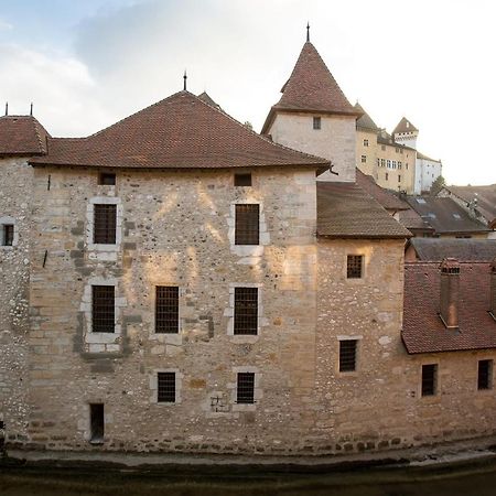 Lasuitedu12 - Aprtement For 2 People View Of The Old Prison Annecy Exterior foto